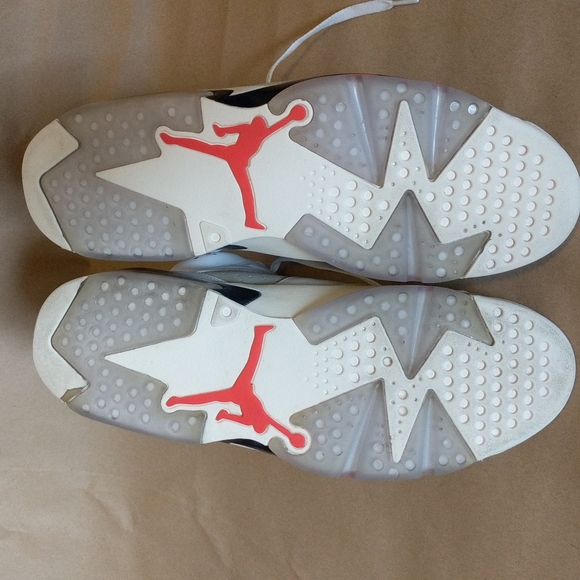 2018 Air Jordan 6 Retro 'Tinker' - Picture 2 of 5